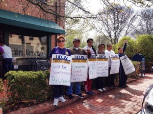 A NLRB Regional Director found merit to the ULP filed by UFCW Local 1500 that eight Mrs. Green’s Natural Market workers were illegally fired for trying to have a union voice on the job. 
