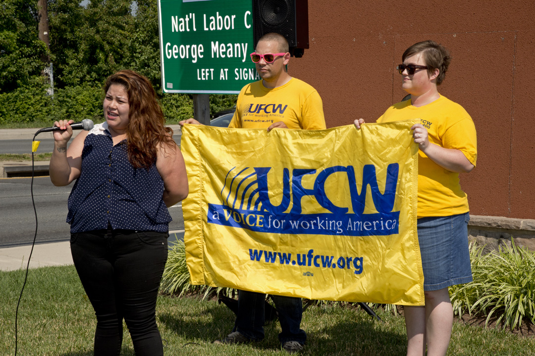 ufcw-local-400-members-kickoff-educational-wage-increase-campaign-for